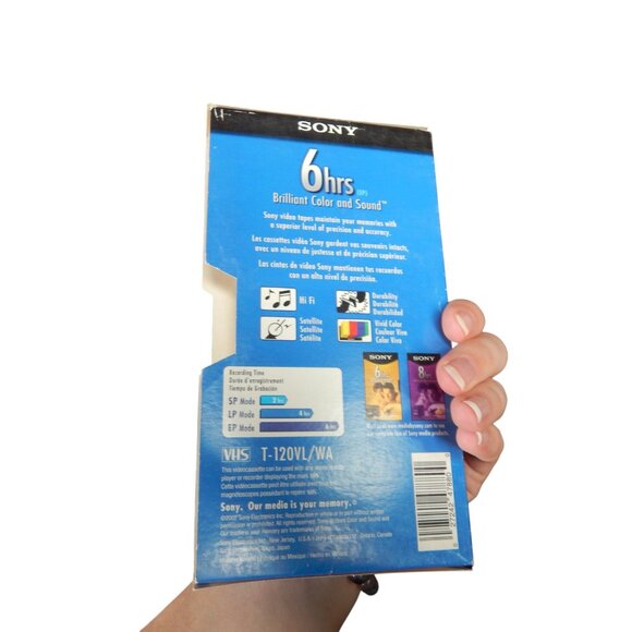 SCAMPER THE PENGUIN vintage VHS in generic paper VHS case - Picture 4 of 4